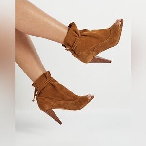 NEW Vince Camuto Avera Bootie